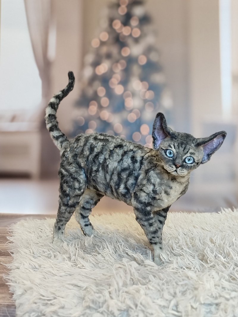 Realistic Devon Rex Cat Art Doll OOAK Artificial Stuffed Animal Soft Sculpture - ตุ๊กตา - วัสดุอื่นๆ สีเทา