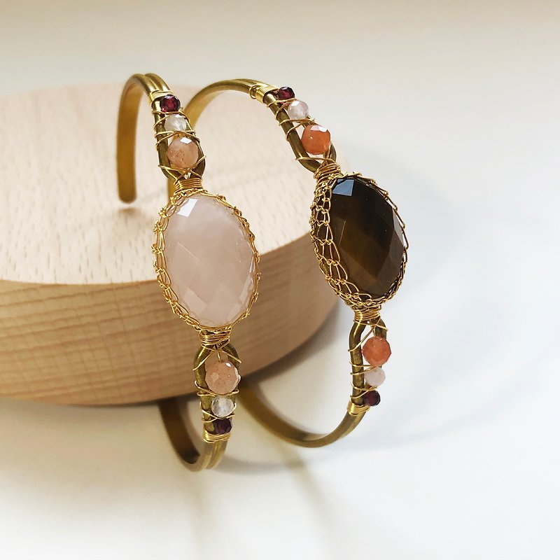 Natural stone Bronze bracelet - rose quartz / yellow tiger eye - Bracelets - Crystal Orange