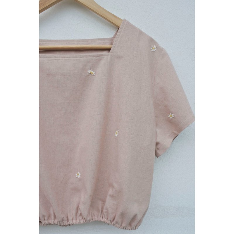 Embroidery | Cotton | スクエアネック 半袖 ブラウス ダスティピンク - トップス - コットン・麻 ピンク