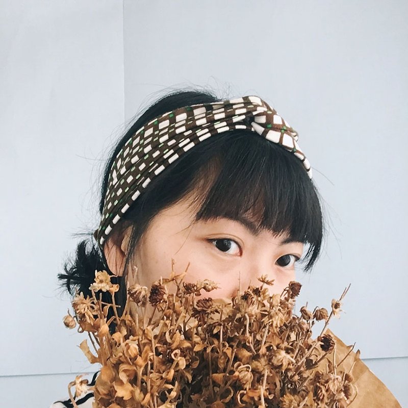 Japanese-style dual-use cloth with a cross-tie knotted hairband - geometry coffee - Headbands - Polyester Brown
