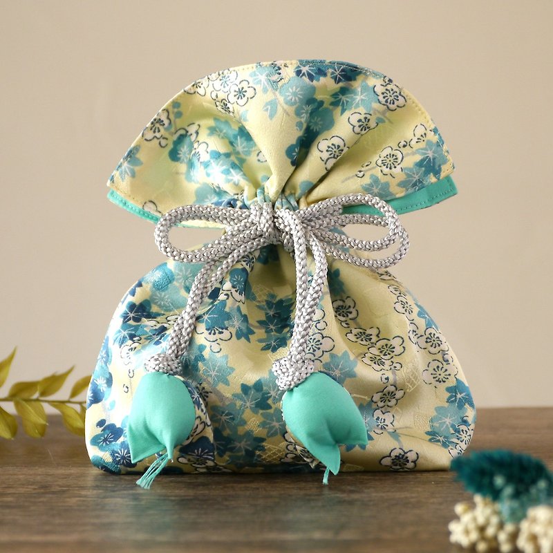 Kimono Drawstring purse FUGURO Umebun Autumn leaves - Toiletry Bags & Pouches - Cotton & Hemp Blue