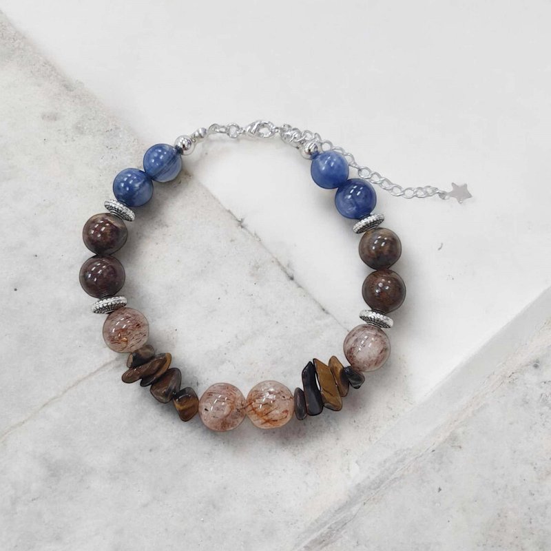 Bracelet, wealth-increasing Stone, Kyanite Stone, Petersite, millionaire silk, gold sheath, tiger eye - Bracelets - Stone Multicolor