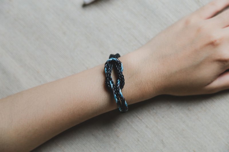 Duke | Concentric Knot Wax Rope Braided Bracelet - สร้อยข้อมือ - ผ้าฝ้าย/ผ้าลินิน 