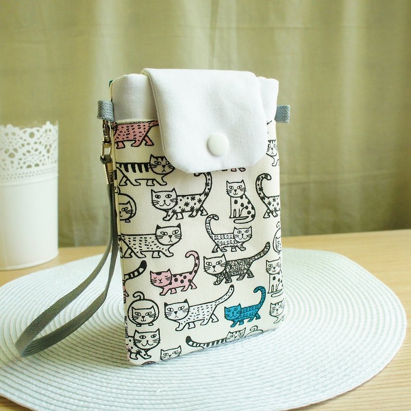 Lovely [Japanese cloth] Cool cat front pocket mobile phone bag, mobile phone bag, 6-inch half iphonXR available
