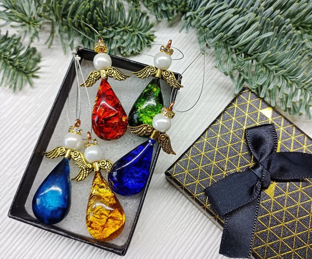 クリスマスの天使の贈り物.天使のクリスマスツリーオーナメント