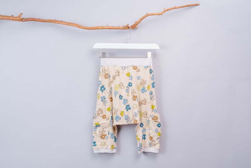 Lun flying squirrel 9-point trousers-hand-painted non-toxic Lun flying squirrel 9-point trousers children's clothing - Pants - Cotton & Hemp Khaki