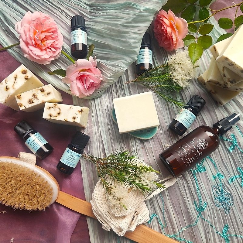 Hydrosol Handmade Soap | Non-Toxic Vanilla Extract-Rose Geranium Hydrosol-Lavender Essential Oil-Clean/Moisturize - Bathroom Supplies - Concentrate & Extracts 
