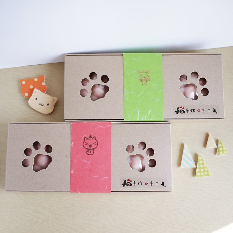Xmas Cat Paw Soaps 2in1 Gift Box (For Body)－with bag and card - สบู่ - พืช/ดอกไม้ สีแดง