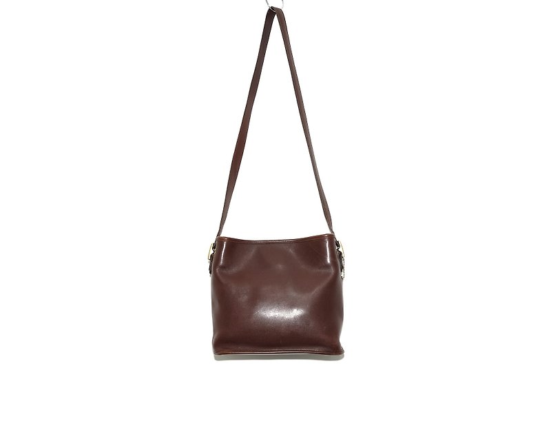 &quot;Jumpinglady&quot; Vintage 1970s Coach dark brown antique leather shoulder bag slung