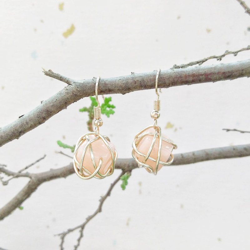 Pink candy ball rose gold accessories metal-wrapped earrings can change ear clip - ต่างหู - พลาสติก สึชมพู