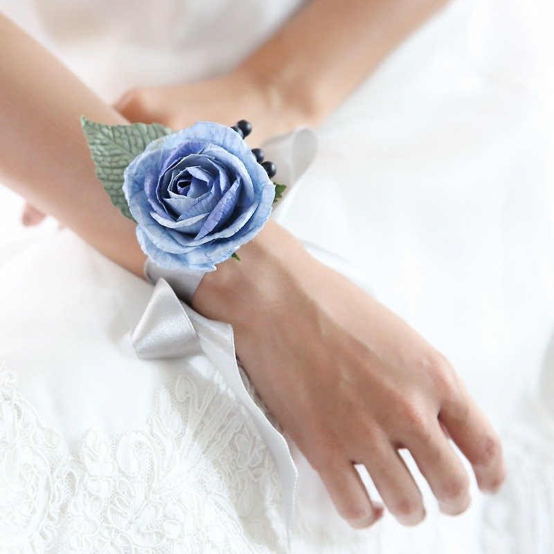 Perfect Rose Collection Handmade Bridesmaid Bracelet Paper Flowers - สร้อยข้อมือ - กระดาษ สึชมพู