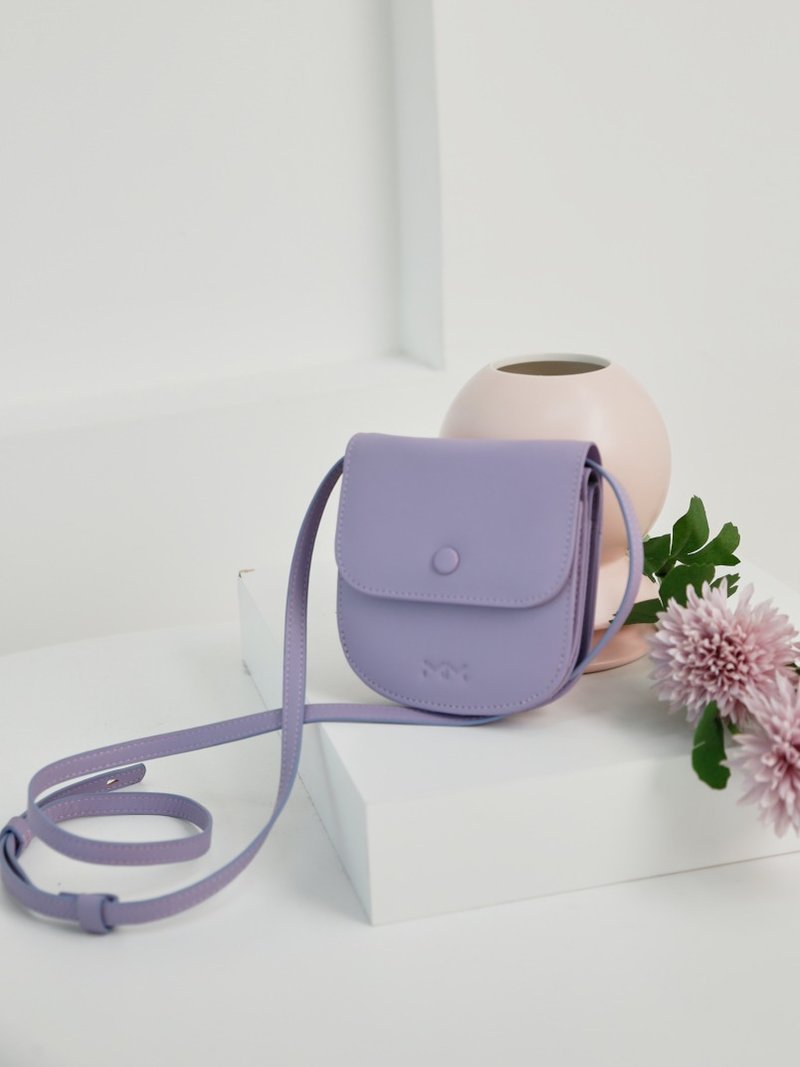 Lisa.- Short wallet with crossbody strap - Lavender - 皮夾/長短夾/錢包 - 真皮 紫色