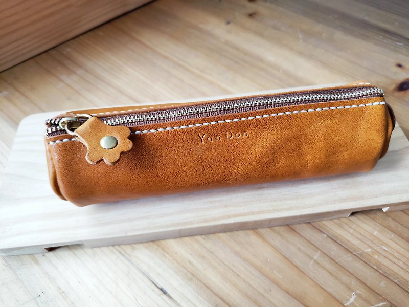 leather pencil box - กล่องใส่ปากกา - หนังแท้ 