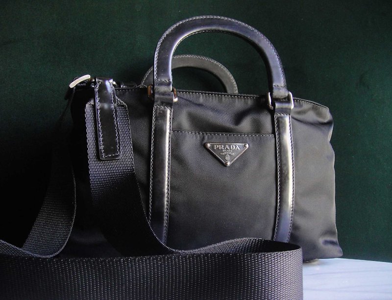[Old Time OLD-TIME] Early second-hand old bags made in Italy PRADA shoulder bag - กระเป๋าแมสเซนเจอร์ - วัสดุอื่นๆ หลากหลายสี
