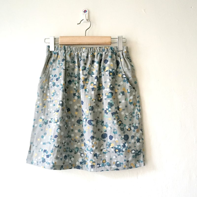 Dancing together with colored shiny puppy gray pockets skirt :) - Skirts - Cotton & Hemp Gray