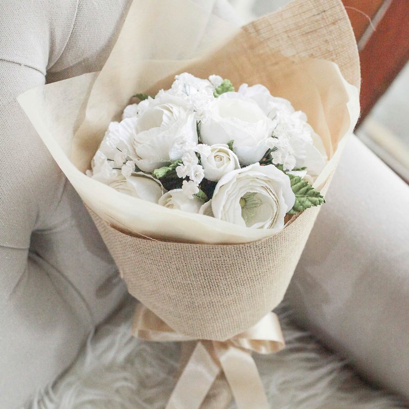 Queen Rose Casual Valentine - Snow White ช่อดอกไม้วันวาเลนไทน์ - งานไม้/ไม้ไผ่/ตัดกระดาษ - กระดาษ ขาว