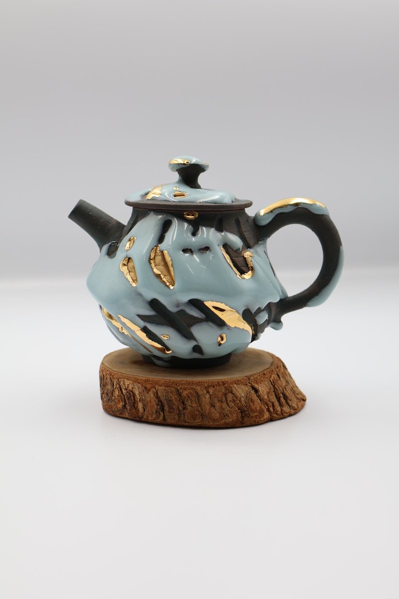 Latest creation - opening series - celadon Shino gilt pot - capacity about 180cc - Teapots & Teacups - Pottery 