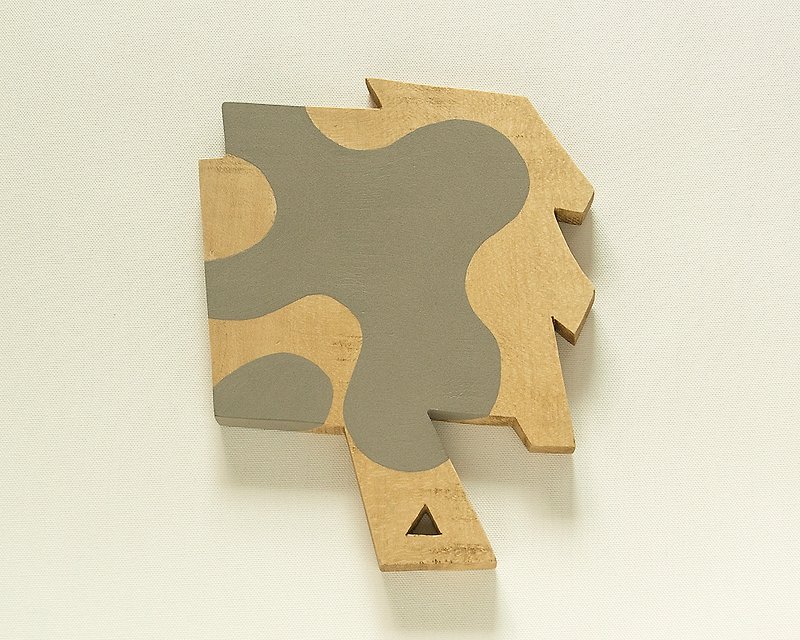 木彫りの手鏡（鋭く鈍い） - メイク道具・鏡・ブラシ - 木製 グレー