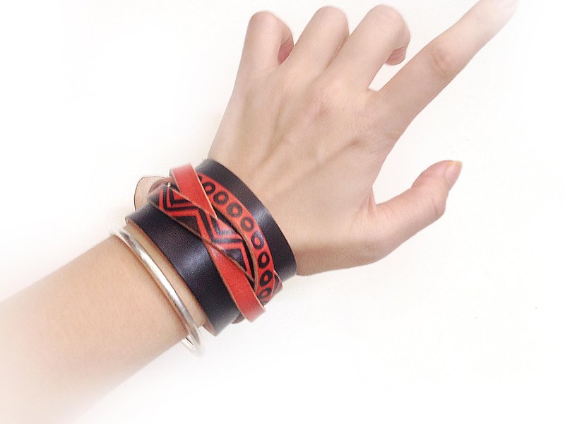 POPO│ Wide leather bracelet │ ‧ ‧ fiery red │leather - Bracelets - Genuine Leather Red