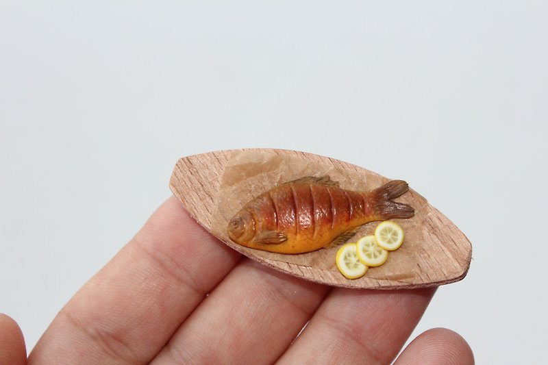 Miniature fish Realistic miniatures Props replica