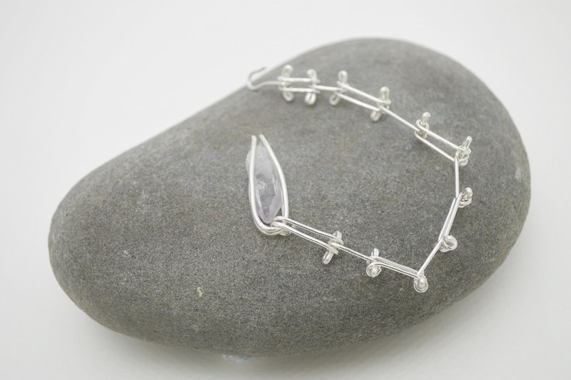 Raw stone - vera cruz Amethyst Crystal Point‧Silver bracelets - Bracelets - Sterling Silver Silver