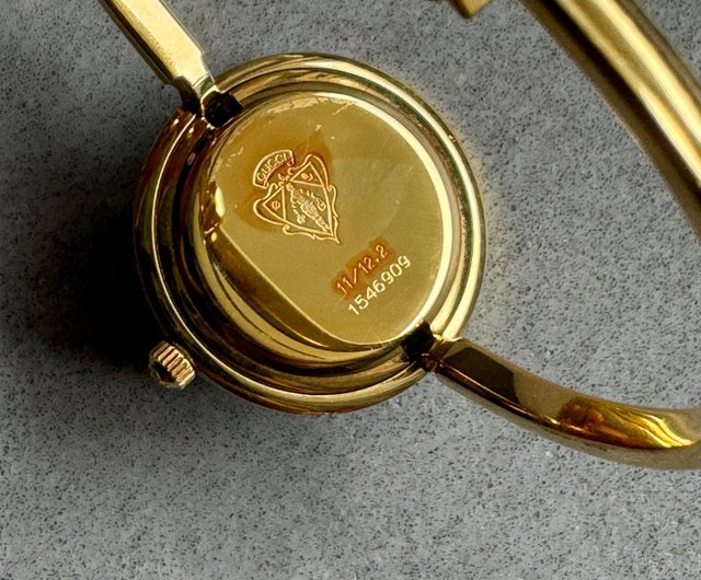 GUCCI グッチ シェル バングル ウォッチ 腕時計 ゴールド ヴィンテージ