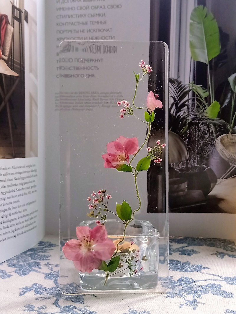 Clear Glass Candlestick Holder | Pressed flowers night-light | Home Deco - โคมไฟ - วัสดุอื่นๆ สึชมพู