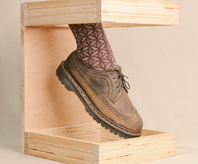 dr martens light brown boots