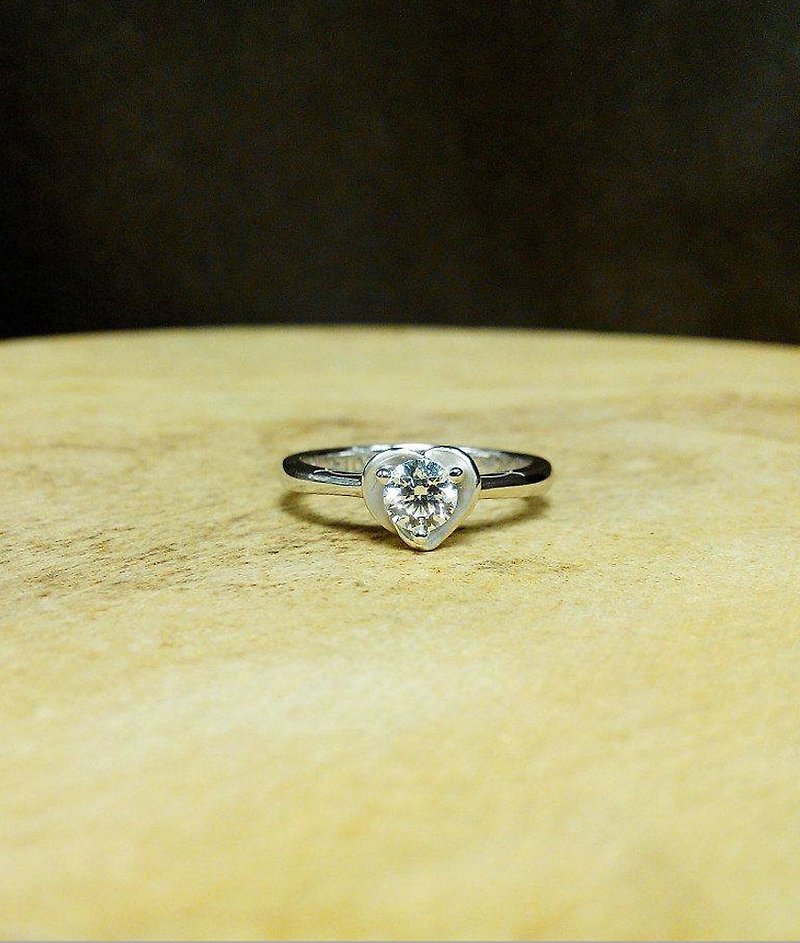 Love petal ring (can choose Gemstone color) - แหวนทั่วไป - เครื่องเพชรพลอย สึชมพู