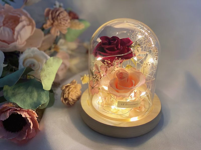 永生玫瑰小雛菊玻璃罩盅小夜燈 - 乾花/永生花 - 植物．花 紅色