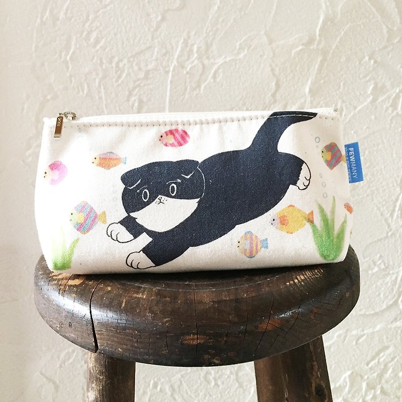 Swiss in the ocean ~ ~ Black and white cat pouch - Toiletry Bags & Pouches - Cotton & Hemp White