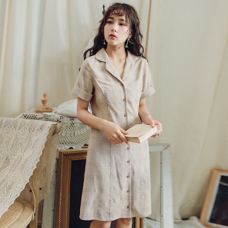 Anne Chen 2018 summer new literary women's plaid suit-style dress dress - ชุดเดรส - ผ้าฝ้าย/ผ้าลินิน สีกากี