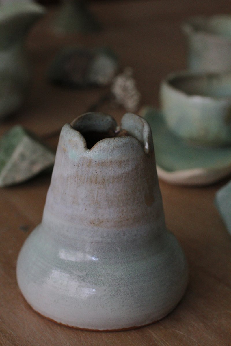 手工湖水藍陶瓷小花瓶/花器 - 花瓶 - 陶 綠色