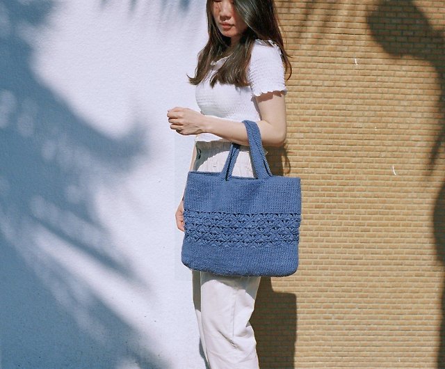 Wave dual hand shoulder bag Linen rope woven / braided rope blue