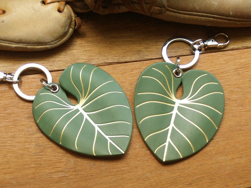 Leather Key Chain ( Philodendron Gloriosum ) ( Custom Letter ) - Keychains - Genuine Leather Green