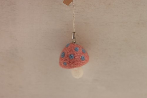 Blue Bird 手作羊毛氈 天然植物染蘑菇手機吊飾 粉紅色 ,茜草,藍染 訂製款