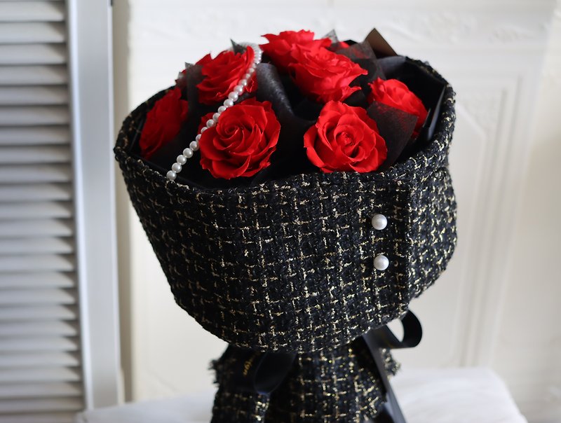 Small fragrance red rose immortal bouquet with gift box Russian birthday gift wedding gift anniversary - Dried Flowers & Bouquets - Plants & Flowers Red