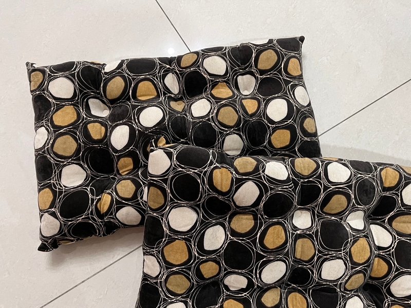 出清特價~美國全不勞奢貓抓布~貓.狗睡墊(55X37.5cm) - 寵物床 - 其他材質 