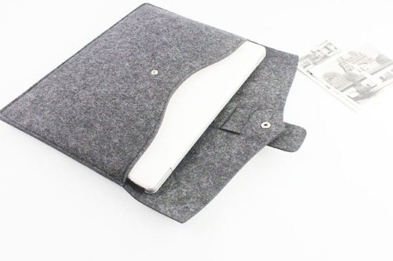 可客製 深灰色毛氈 電腦保護套 筆電包 電腦包 MacBook 15吋 071 - 平板/電腦保護殼/保護貼 - 聚酯纖維 