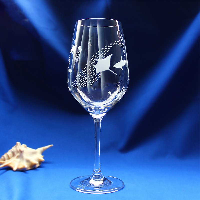 お魚いっぱい【マリン アクアリウム】ワイングラス 名入れ加工対応品(別売りオプション) - グラス・コップ - ガラス 透明