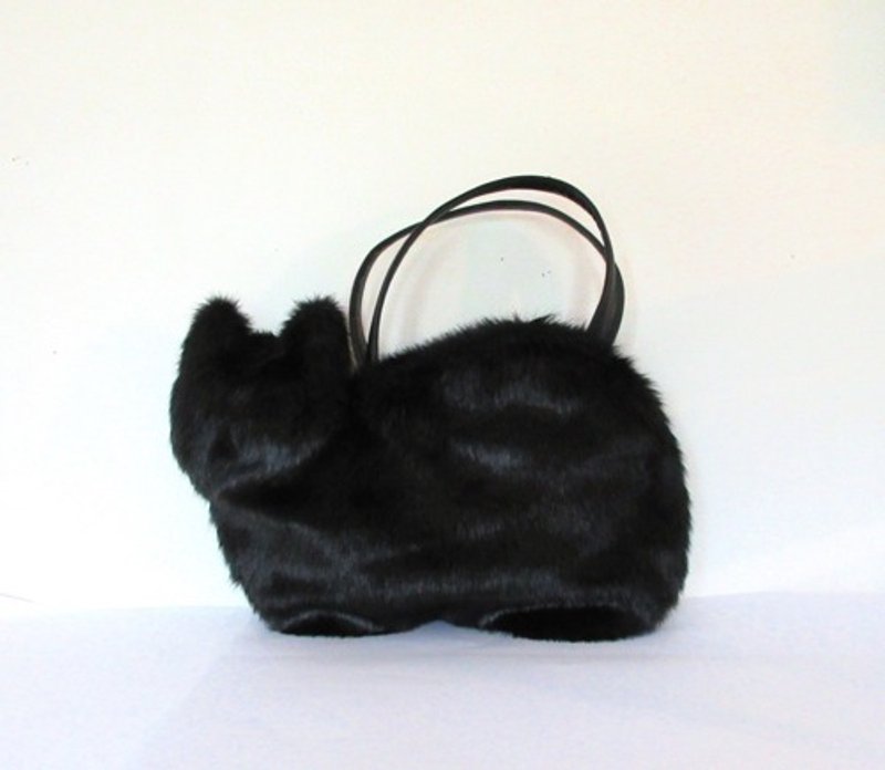 Fluffy black cat bag with eco fur - กระเป๋าถือ - ผ้าฝ้าย/ผ้าลินิน 