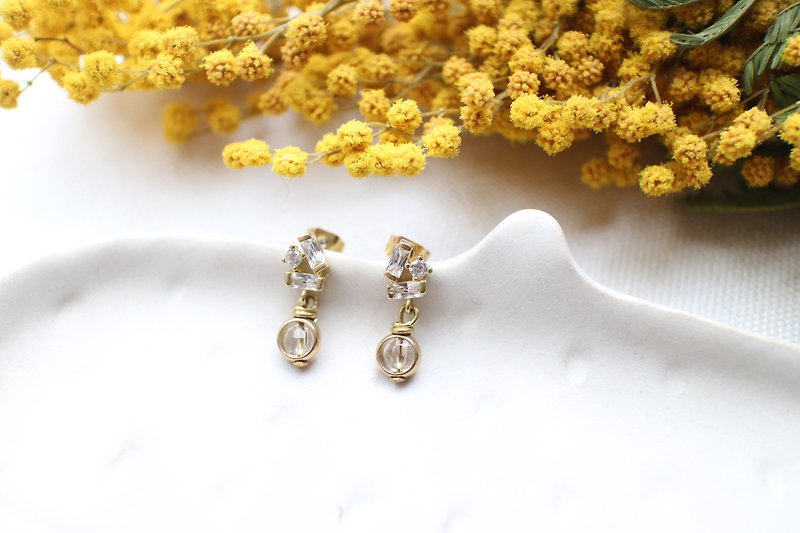 Sunlight-Crystal/zircon/ brass handmade earrings - Earrings & Clip-ons - Other Metals Multicolor