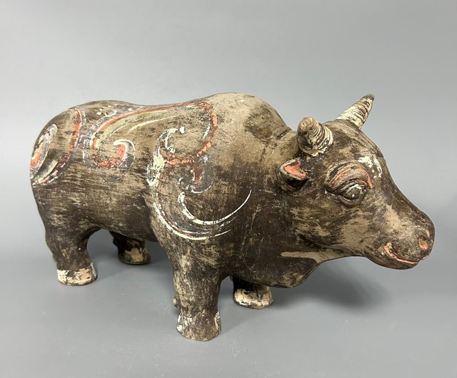 漢黒陶牛置物 - ショップ コレクター 置物 - Pinkoi