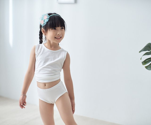 Daughter's triangle super elastic panties pure white - Shop Grizzly Bear  Organic Cotton Pants - Pinkoi