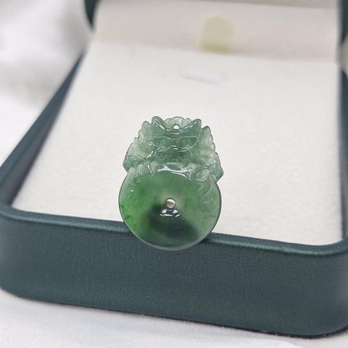 緣圓翡翠 冰種危料深藍水飄花龍扣吊墜 | 天然A貨翡翠