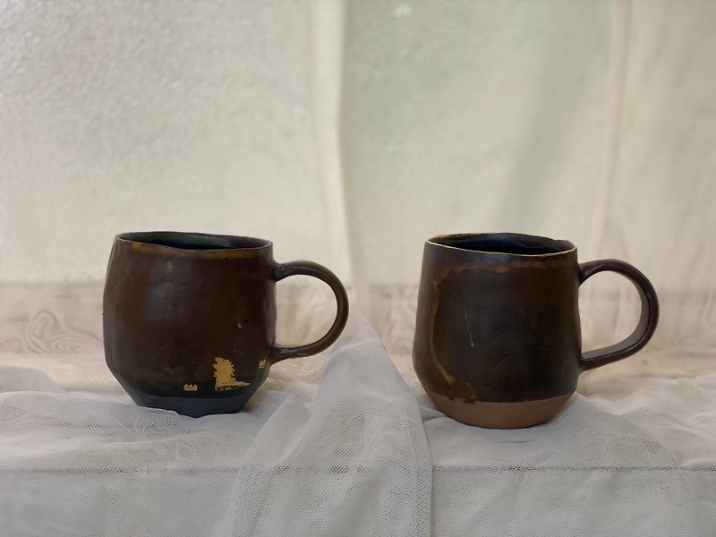 Hand pinch mug - Cups - Pottery Brown