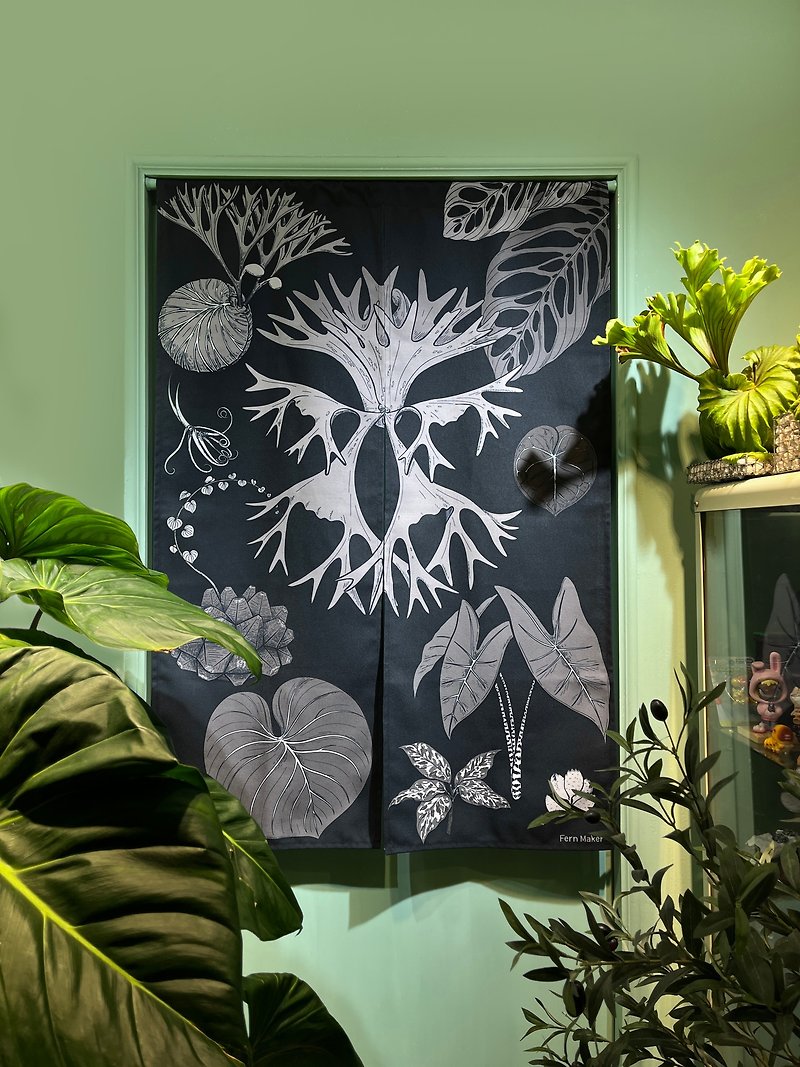 Good foliage door curtain, black plant door curtain, trendy black, foliage plant, tuberous root succulent plant - ม่านและป้ายประตู - เส้นใยสังเคราะห์ สีดำ