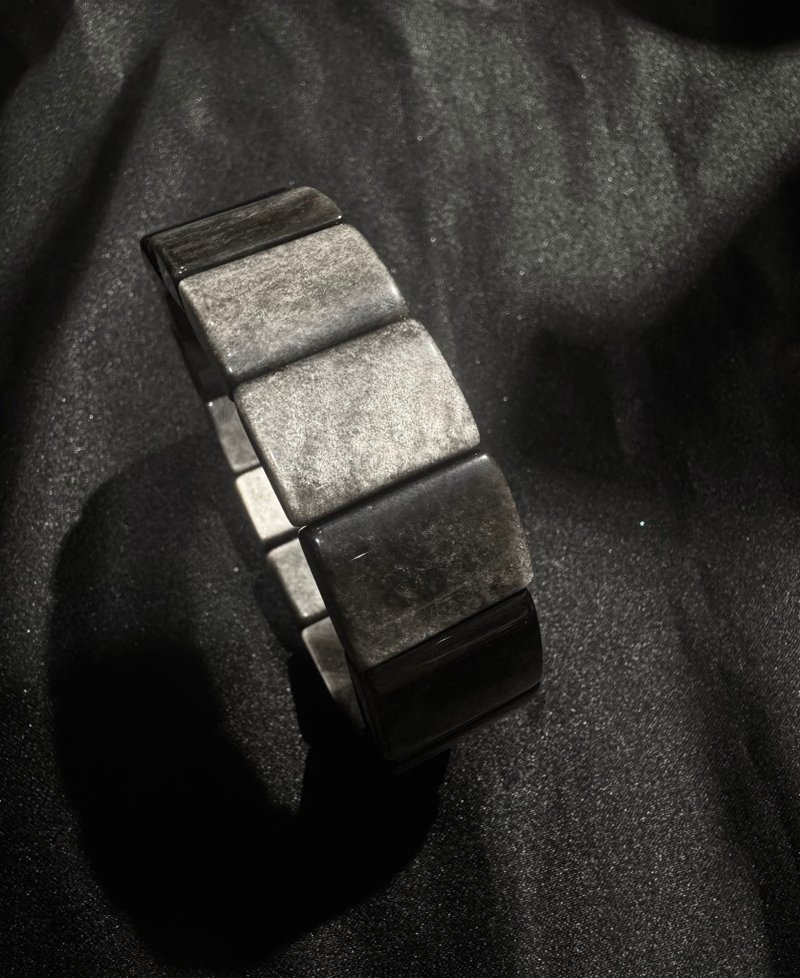 女巫彩寶。銀曜石 高品銀沙銀曜  寬版高光 銀曜石 手排 手串 - 手鍊/手環 - 水晶 黑色