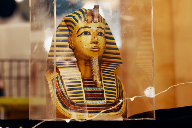 【酷比頭紙模型】圖坦卡門 Tutankhamun 古埃及法老 | 免剪貼手作 - 木工/竹藝/紙雕 - 紙 多色