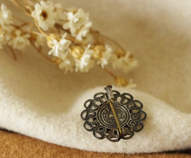 アンティーク フランスの聖母マリア ノートルダム ド ルルド ピン